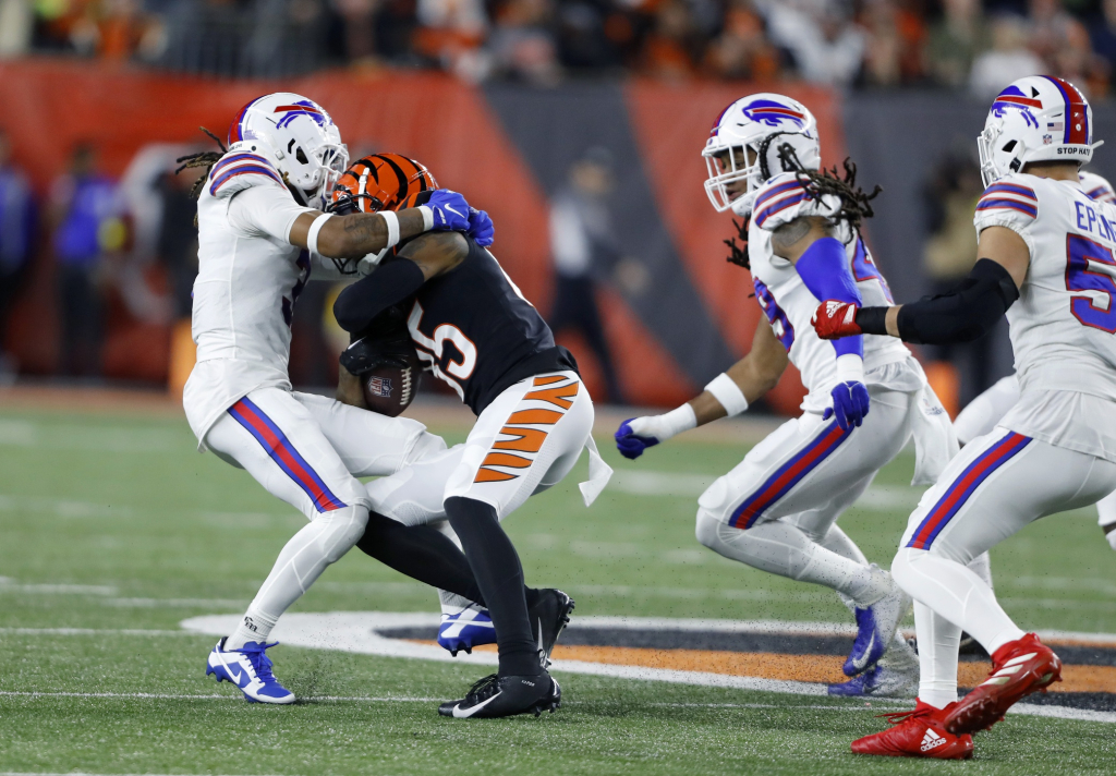 Demar Hamlin Collapsed on Field, Hospitalized in Critical Condition as  Bills Vs Bengals Postponed